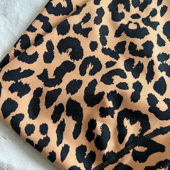 Balance Athletics Ascend Short King Cheetah - Picture 2 of 6